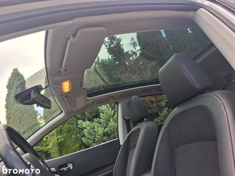 Nissan Qashqai 2.0 4x4 Tekna Premium - 23