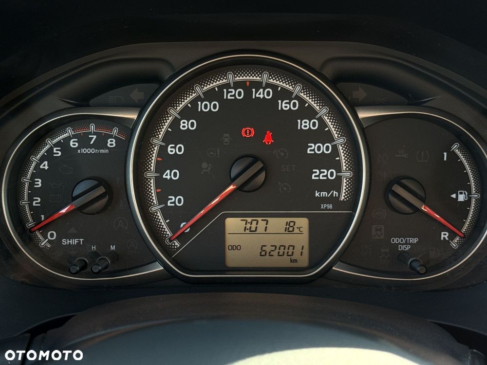 Toyota Yaris - 15