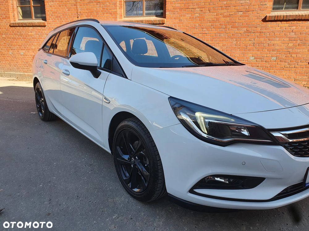 Opel Astra 1.6 CDTI Sport - 2