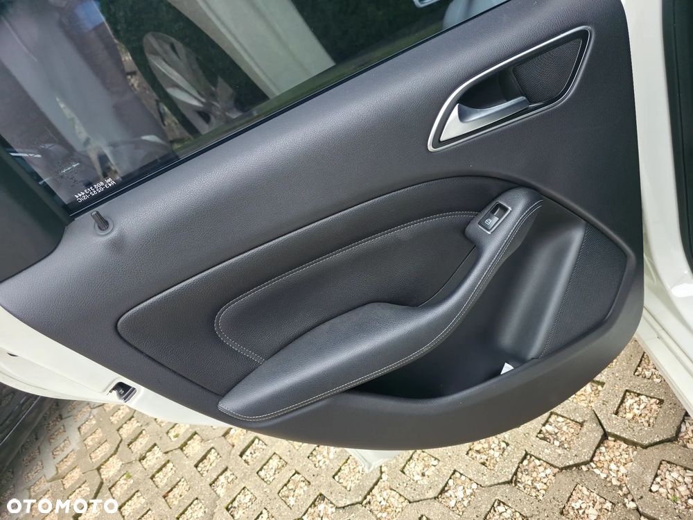 Mercedes-Benz Klasa B 180 (CDI) d - 40