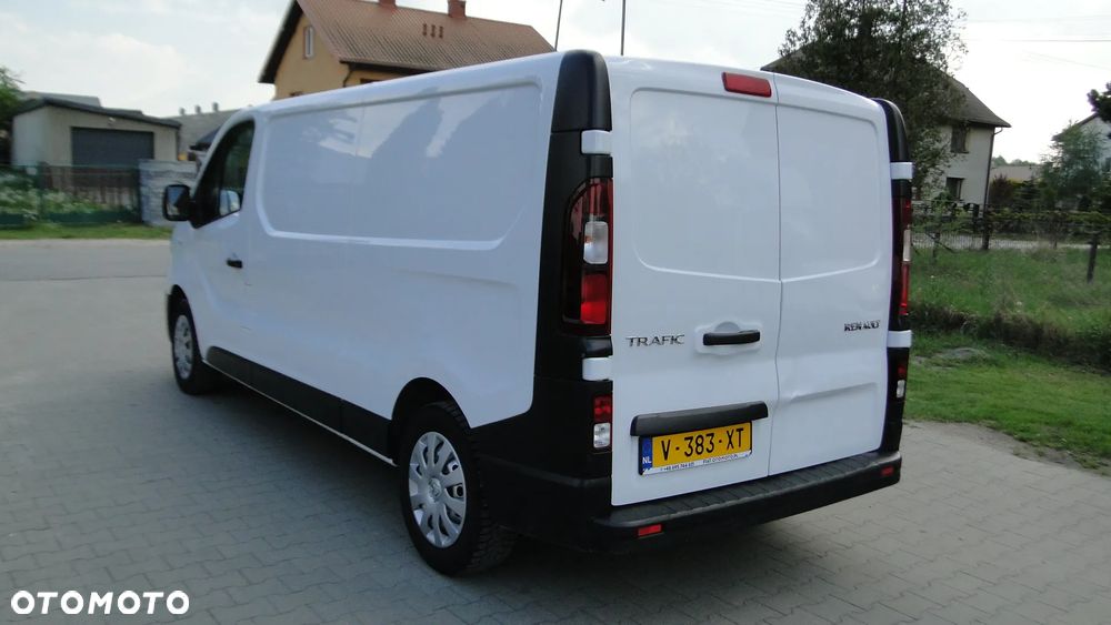 Renault Trafic - 10