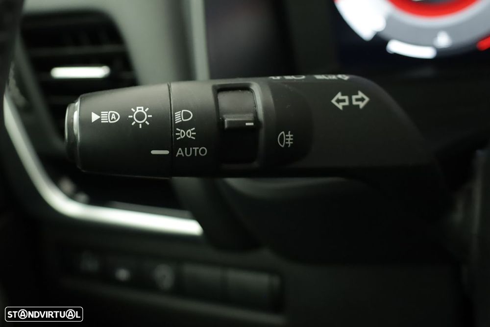 Nissan Qashqai 1.3 DIG-T N-Connecta LED - 17