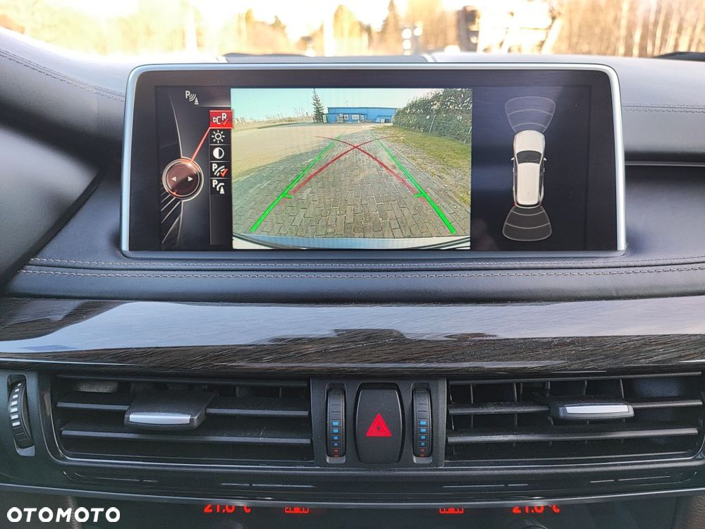 BMW X5 xDrive35i - 17