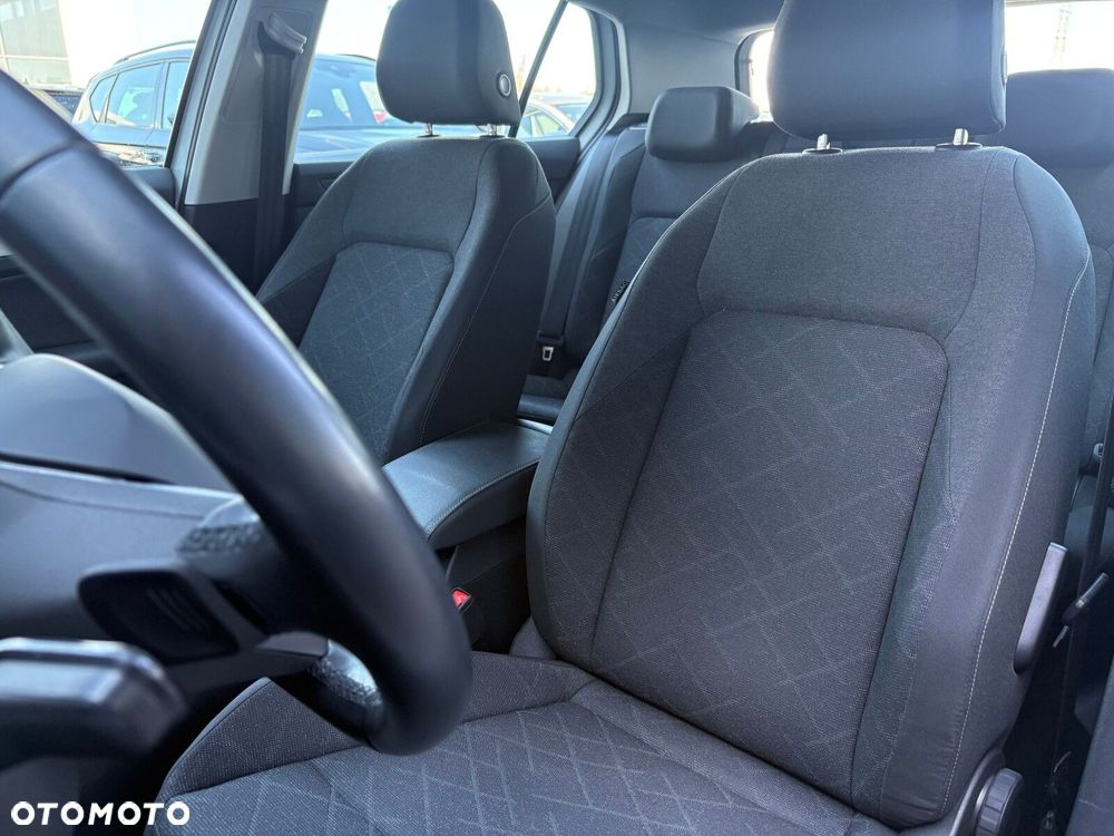 Volkswagen Golf - 12