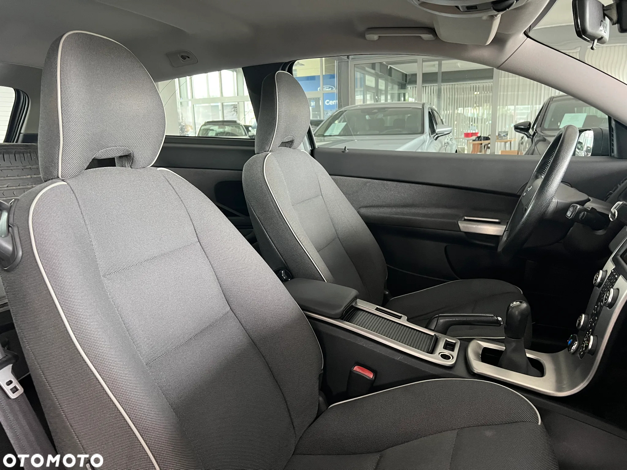 Volvo C30 1.6D Summum - 33