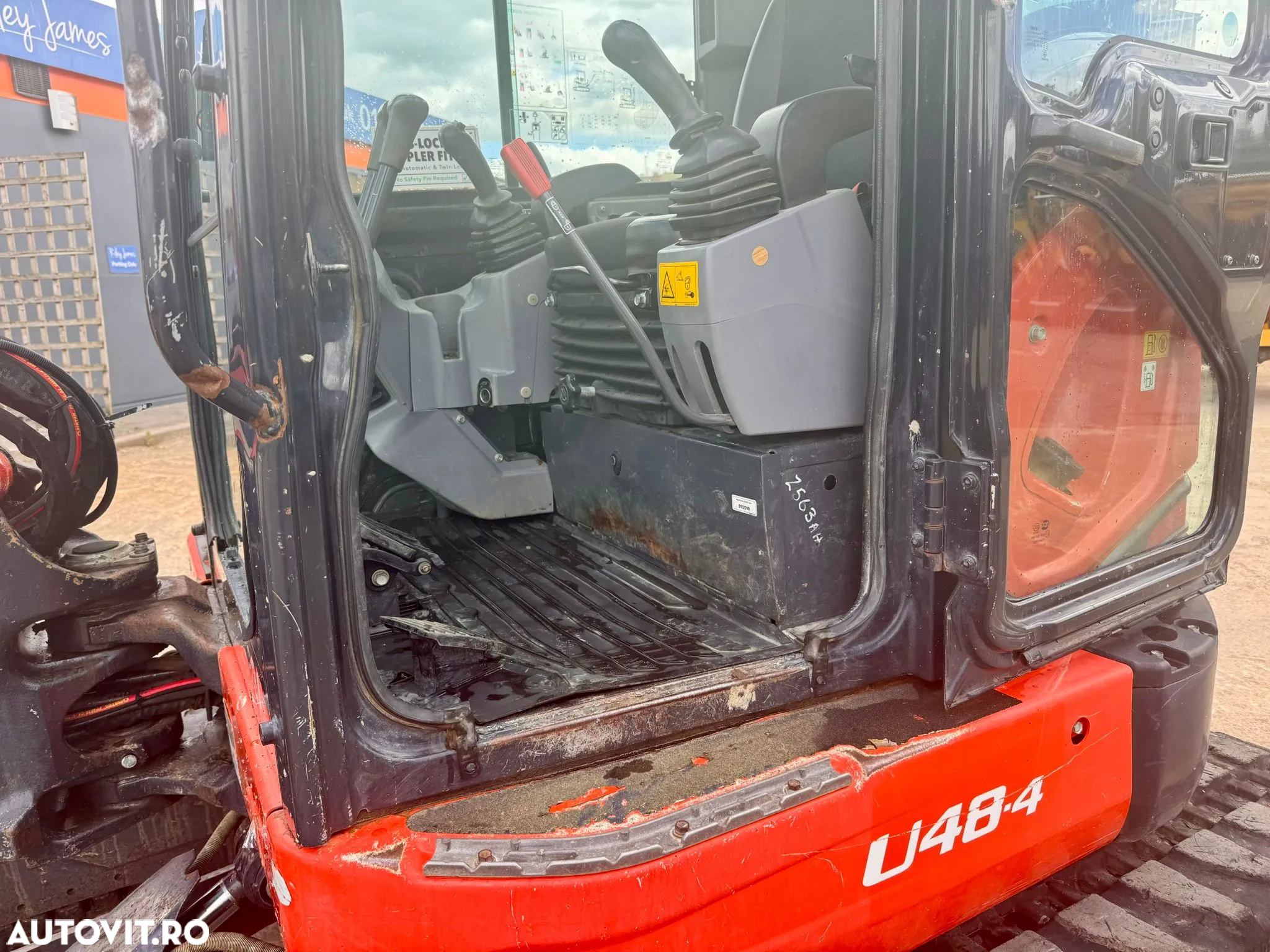 Kubota U48 - 4