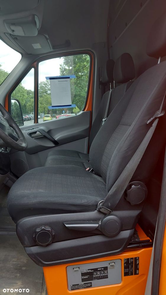 Mercedes-Benz Sprinter - 7