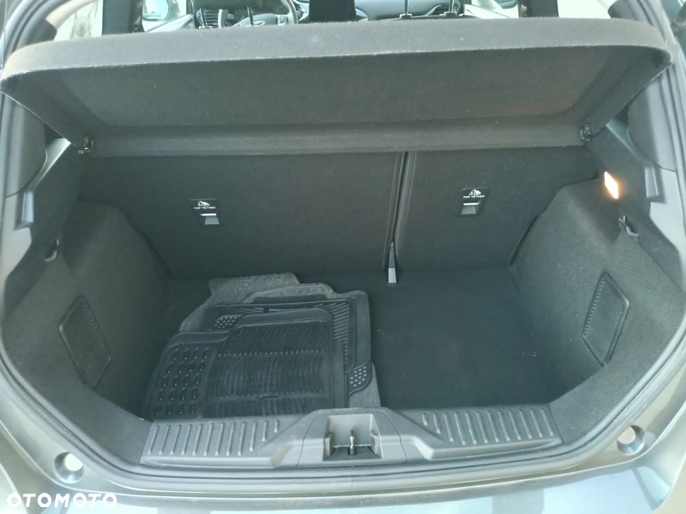 Ford Fiesta 1.1 S&S COOL&CONNECT - 11