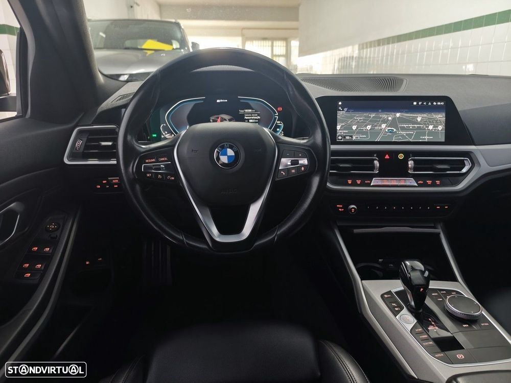 BMW 320 e Touring Auto - 13