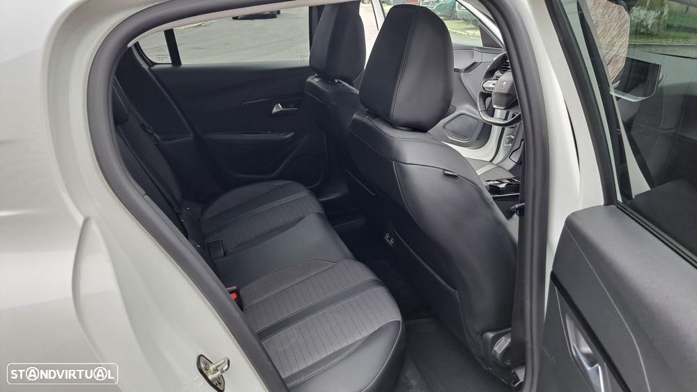 Peugeot e-208 50 kWh Allure - 35