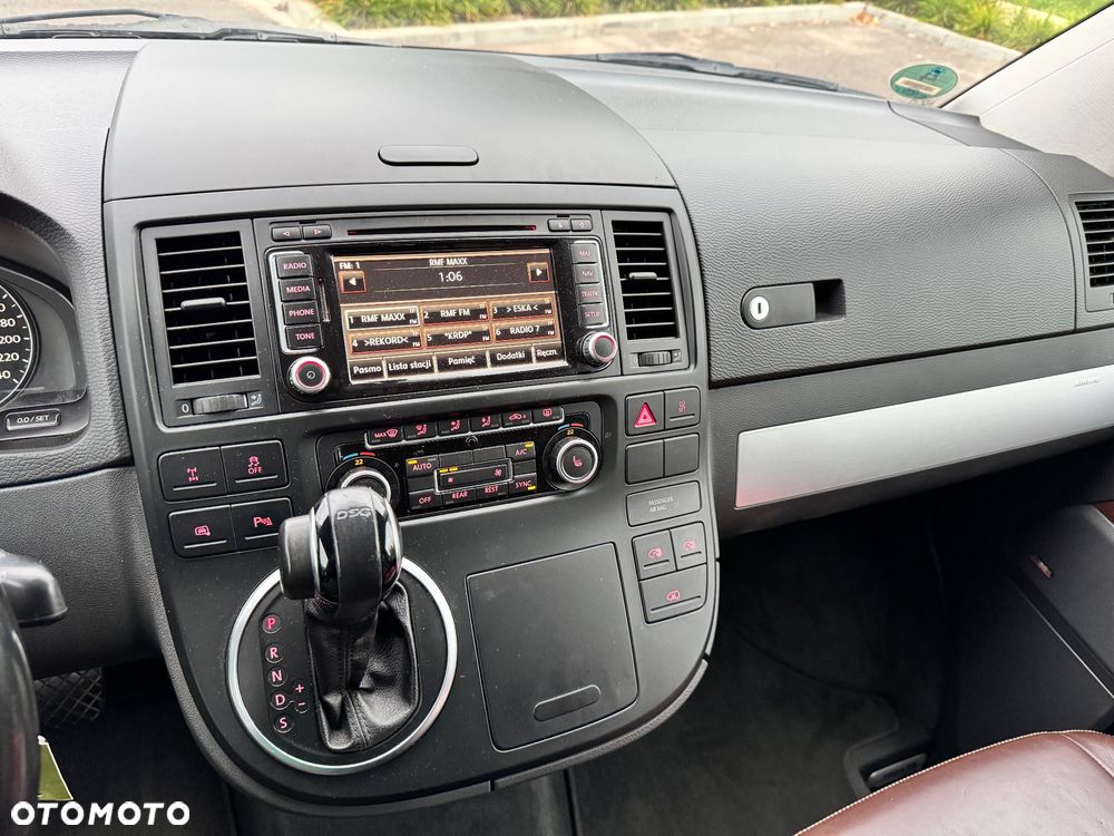 Volkswagen Multivan 2.0 TSI L1 Highline 4Motion DSG - 25