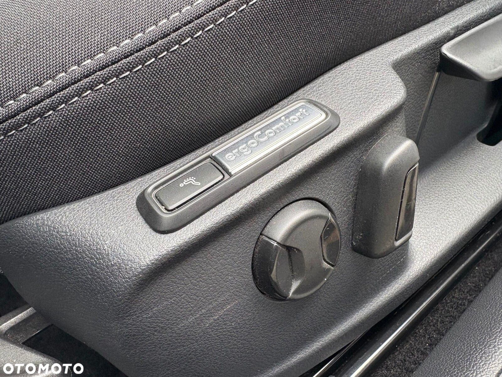 Volkswagen Passat - 21
