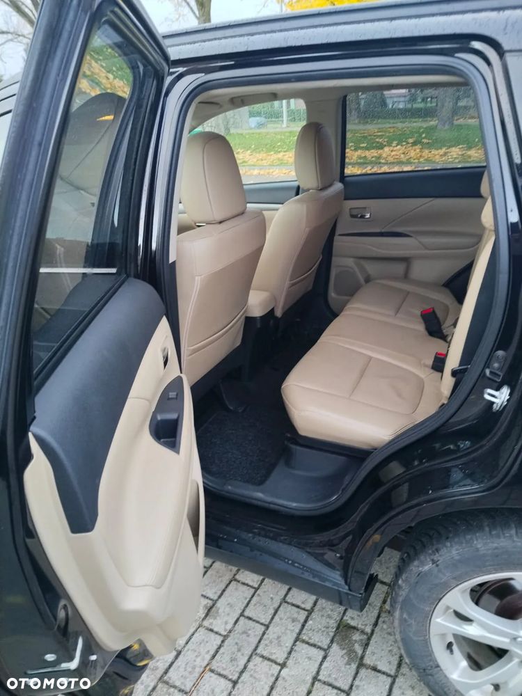 Mitsubishi Outlander 2.2 DID Instyle Navi - 7