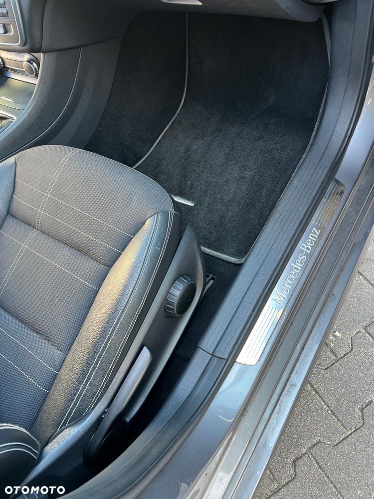 Mercedes-Benz Klasa A 200 CDI - 23