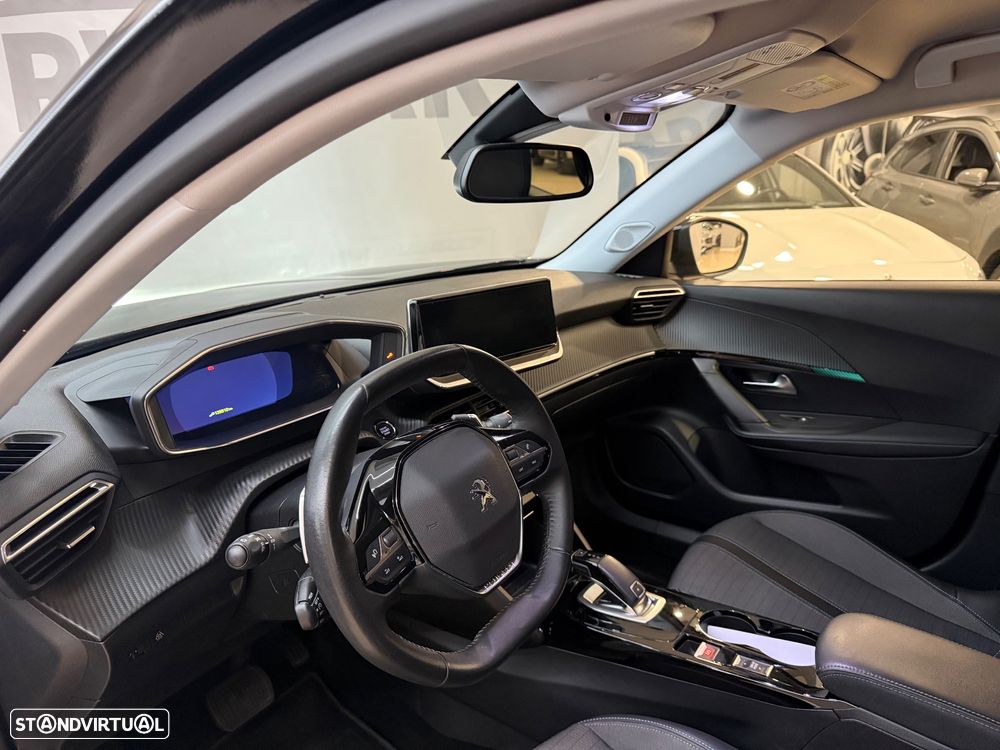 Peugeot 2008 1.2 PureTech Allure Pack EAT8 - 6