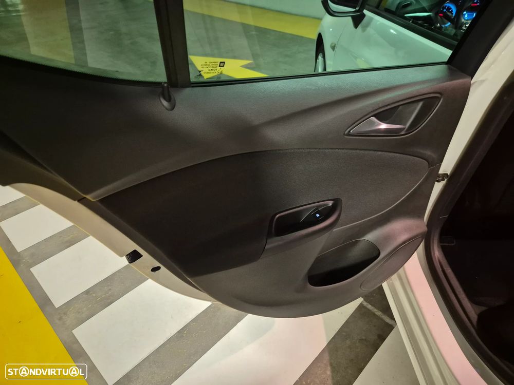 Opel Astra 1.6 CDTI Dynamic Sport S/S - 28