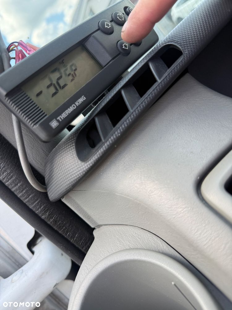 Opel Vivaro - 27