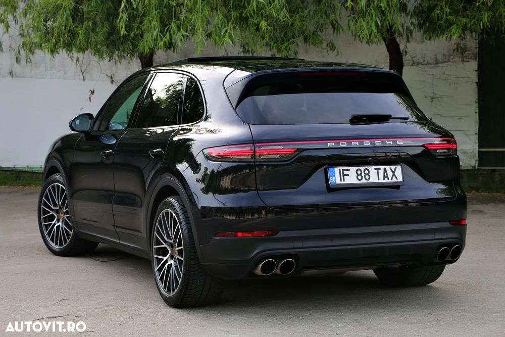 Porsche Cayenne S - 15