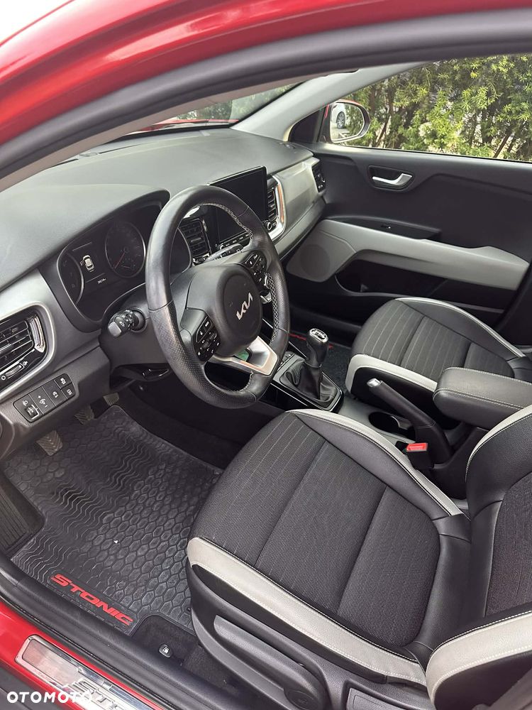 Kia Stonic 1.0 T-GDI MHEV L - 3