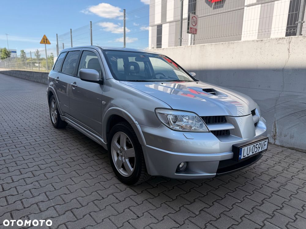 Mitsubishi Outlander 2.0 Turbo - 1