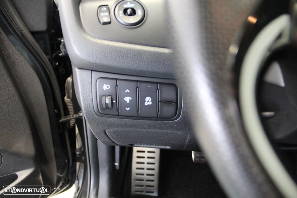 Kia Ceed 1.6 CRDi GT Line - 24