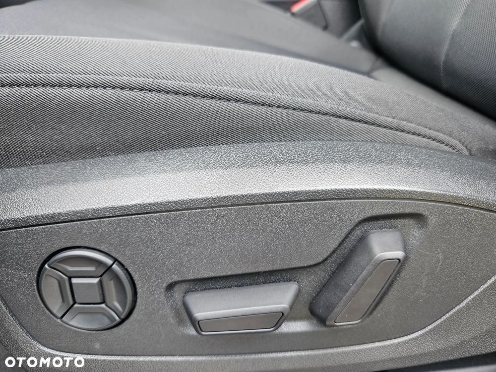 Audi Q3 40 TDI Quattro S tronic advanced - 24