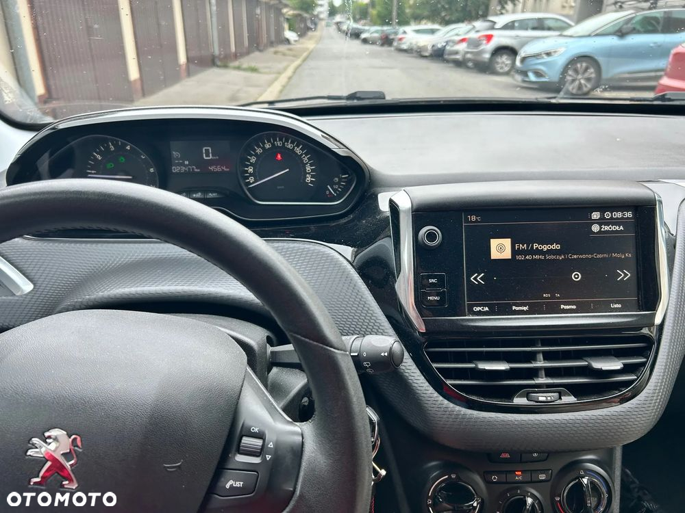Peugeot 2008 1.2 Pure Tech Style - 9