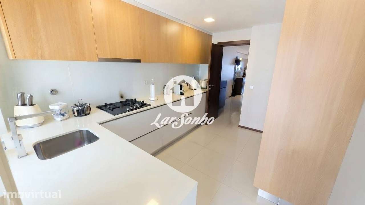 Exclusividade à Beira-Mar | T5 de Luxo na 1.ª Linha da Póvoa de Varzim - Grande imagem: 3/30