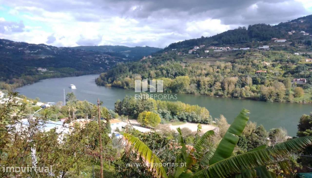 Venda Terreno c/ vistas magníficas sobre o Rio Douro, Magrelos, Marco - Grande imagem: 3/30