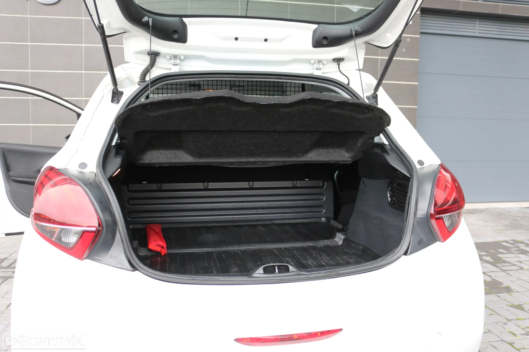 Peugeot 208 PREMIUM PACK 100CV - 33