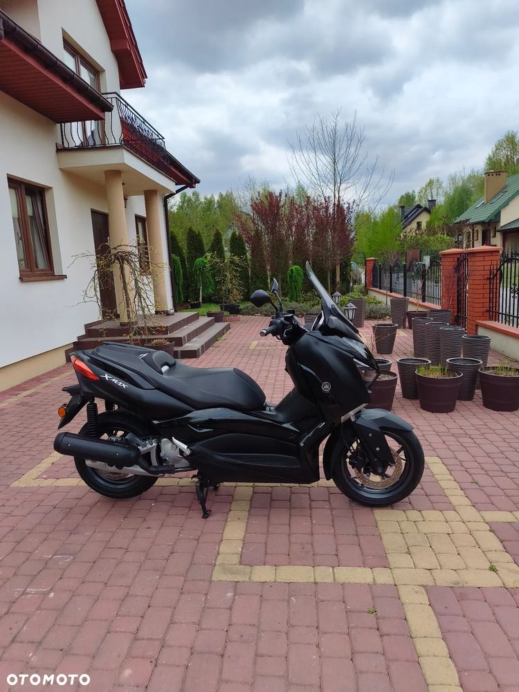 Yamaha X-max - 25