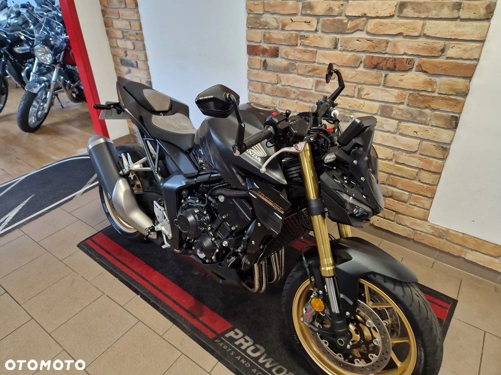 Honda Hornet - 1
