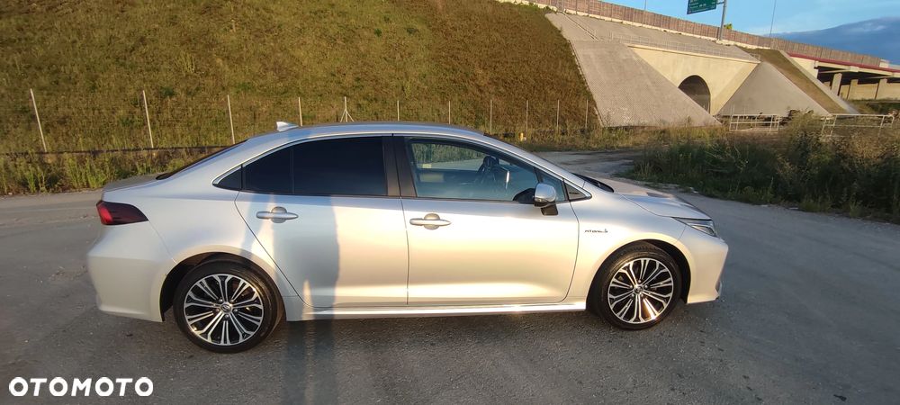 Toyota Corolla 1.8 Hybrid Comfort - 11