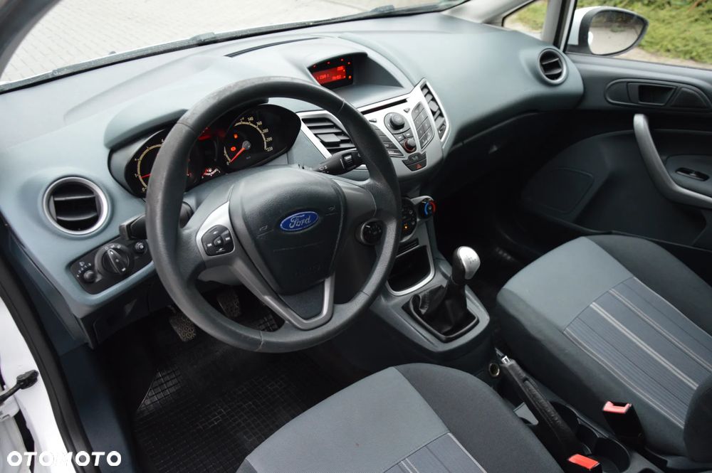 Ford Fiesta 1.25 Viva - 9