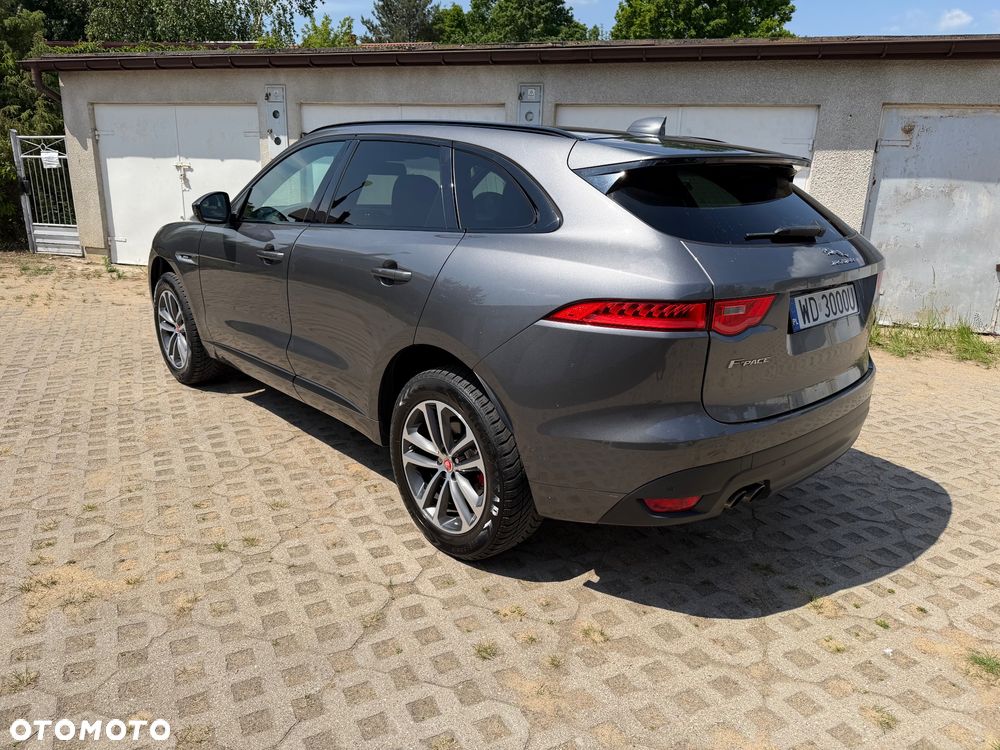 Jaguar F-Pace 2.0 i4D AWD R-Sport - 4