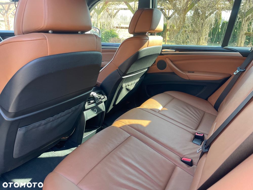 BMW X5 xDrive30d - 16