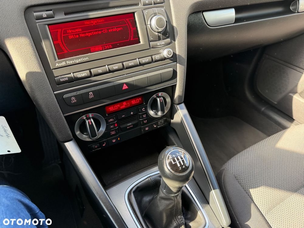 Audi A3 Sportback 2.0 TDI Ambiente - 25