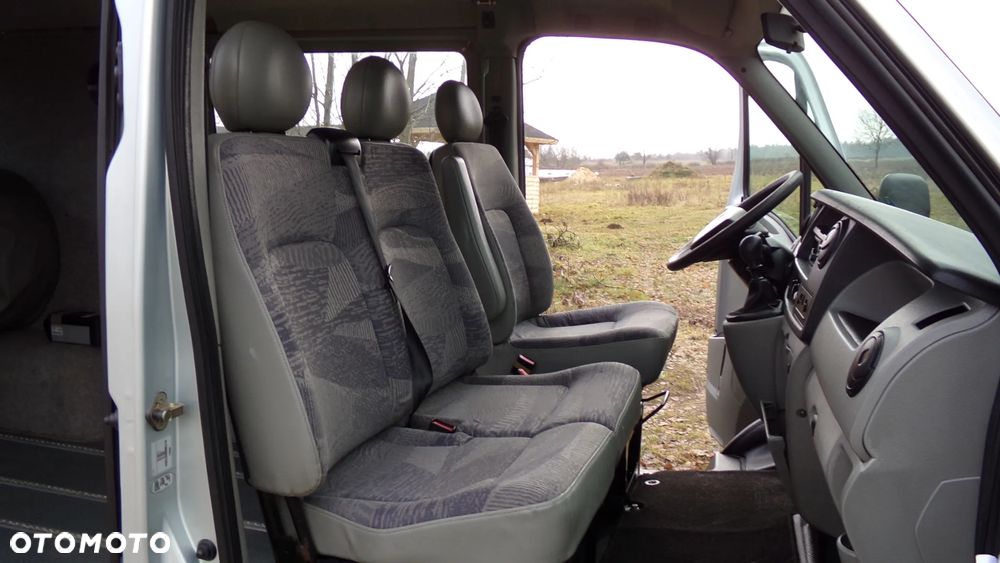 Renault MASTER 2.5 120KM KLIMA * WEBASTO * WINDA * WZOROWY STAN ! - 17