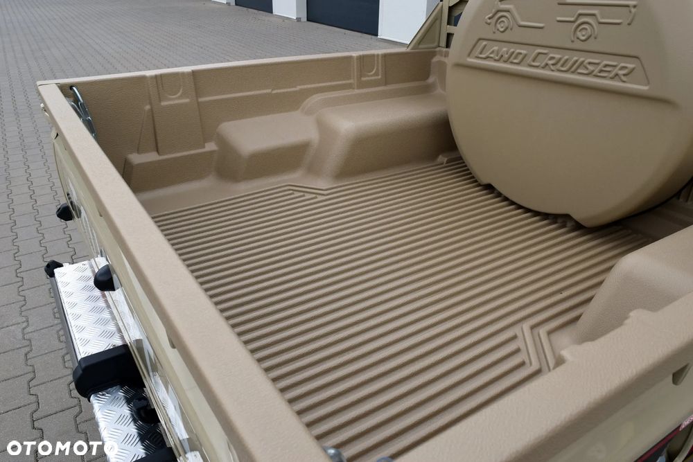 Toyota Land Cruiser 2.8 D-4D Automatik - 30