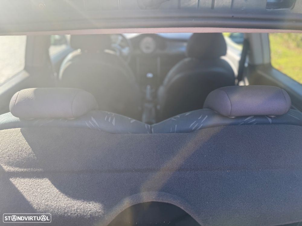 MINI 3 Portas One 1.4 D - 19