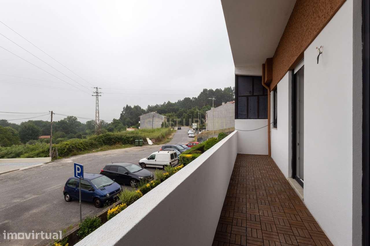 Apartamento T2 Novo com Varanda e Lugar Duplo de Garagem - Grande imagem: 5/21