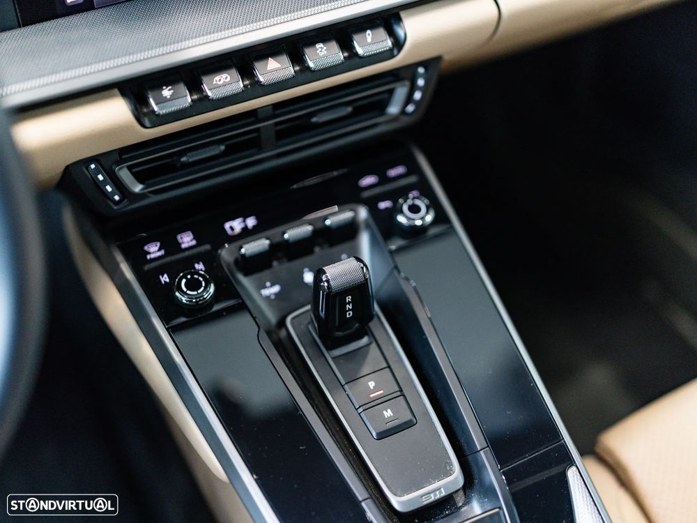 Porsche 911 (992) Carrera 4 PDK - 28