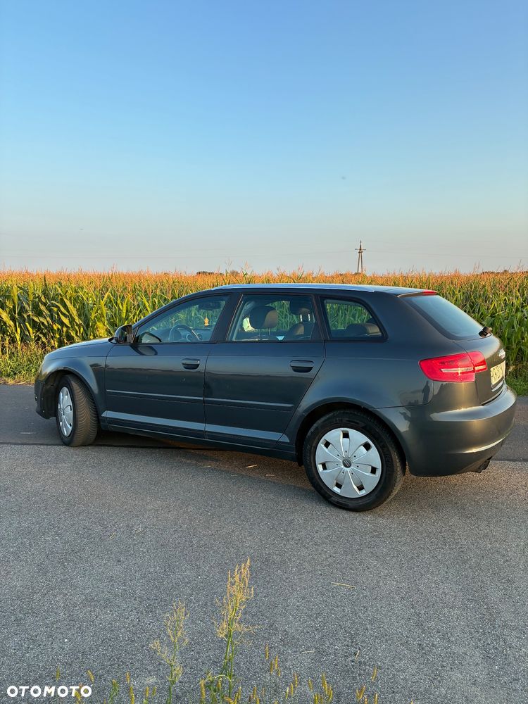 Audi A3 Sportback 1.4 TFSI Ambiente - 5