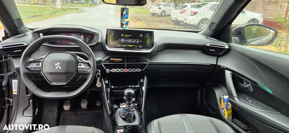 Peugeot 2008 1.2 L PureTech STT Allure - 5