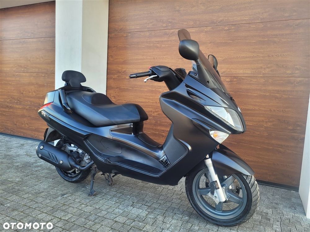 Piaggio Xevo - 1