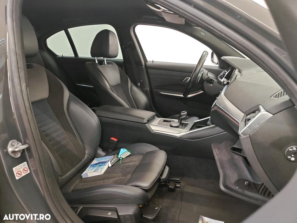 BMW Seria 3 318i Aut. M Sport - 16