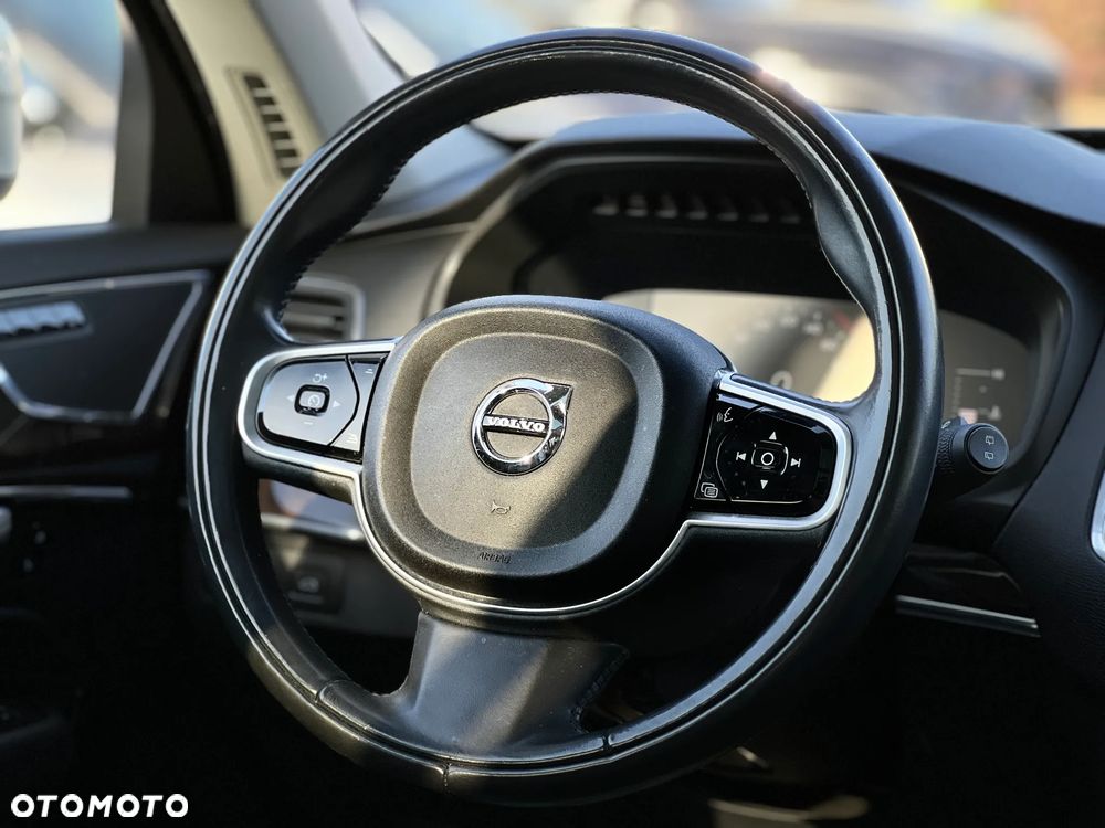 Volvo XC 90 - 27