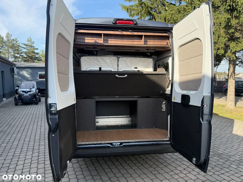 Rapido V64 - MY2027, automat 8-biegowy 140KM - 31
