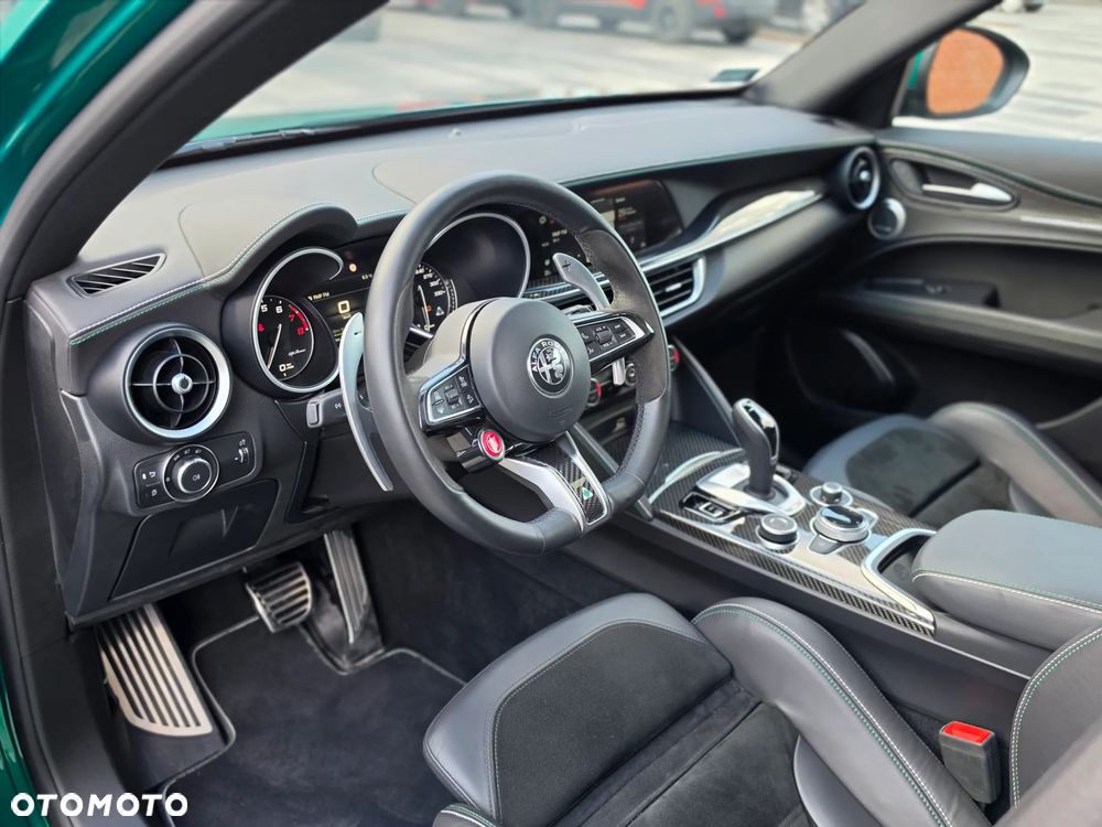 Alfa Romeo Stelvio 2.9 V6 Bi-Turbo Quadrifoglio Q4 - 15