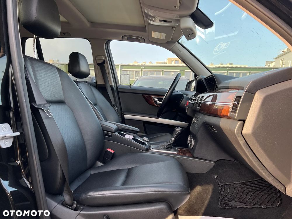 Mercedes-Benz GLK - 21
